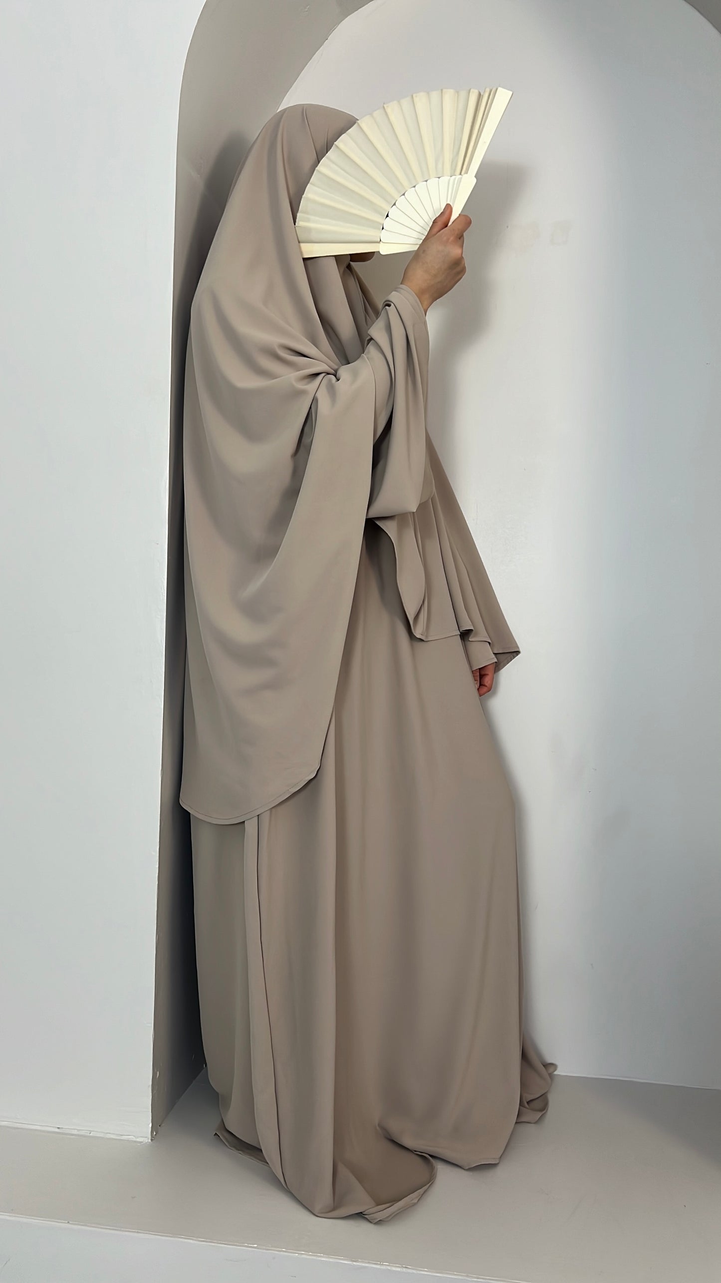 Set Dina